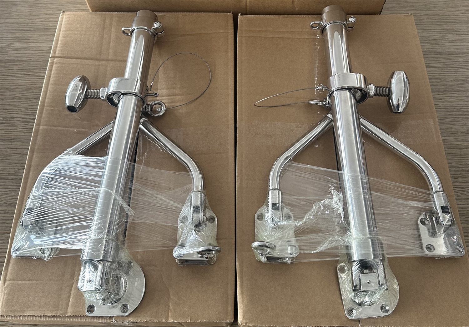 Нехрђајући челичну кости Оутриггер Басес ФИБИНГ ХОЛДЕР